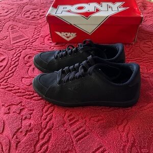 PONY‎ Ladies Black Sneakers Size 8